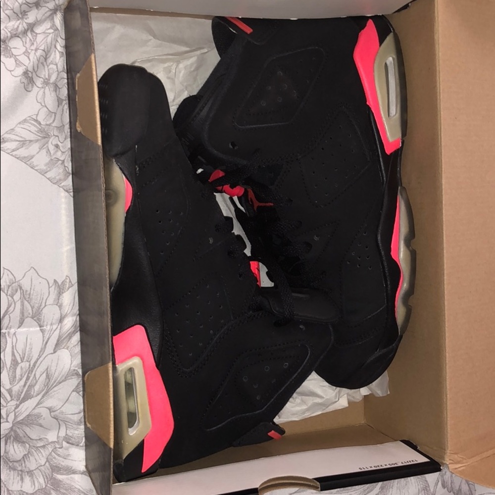 Jordan (Infrared 6s)